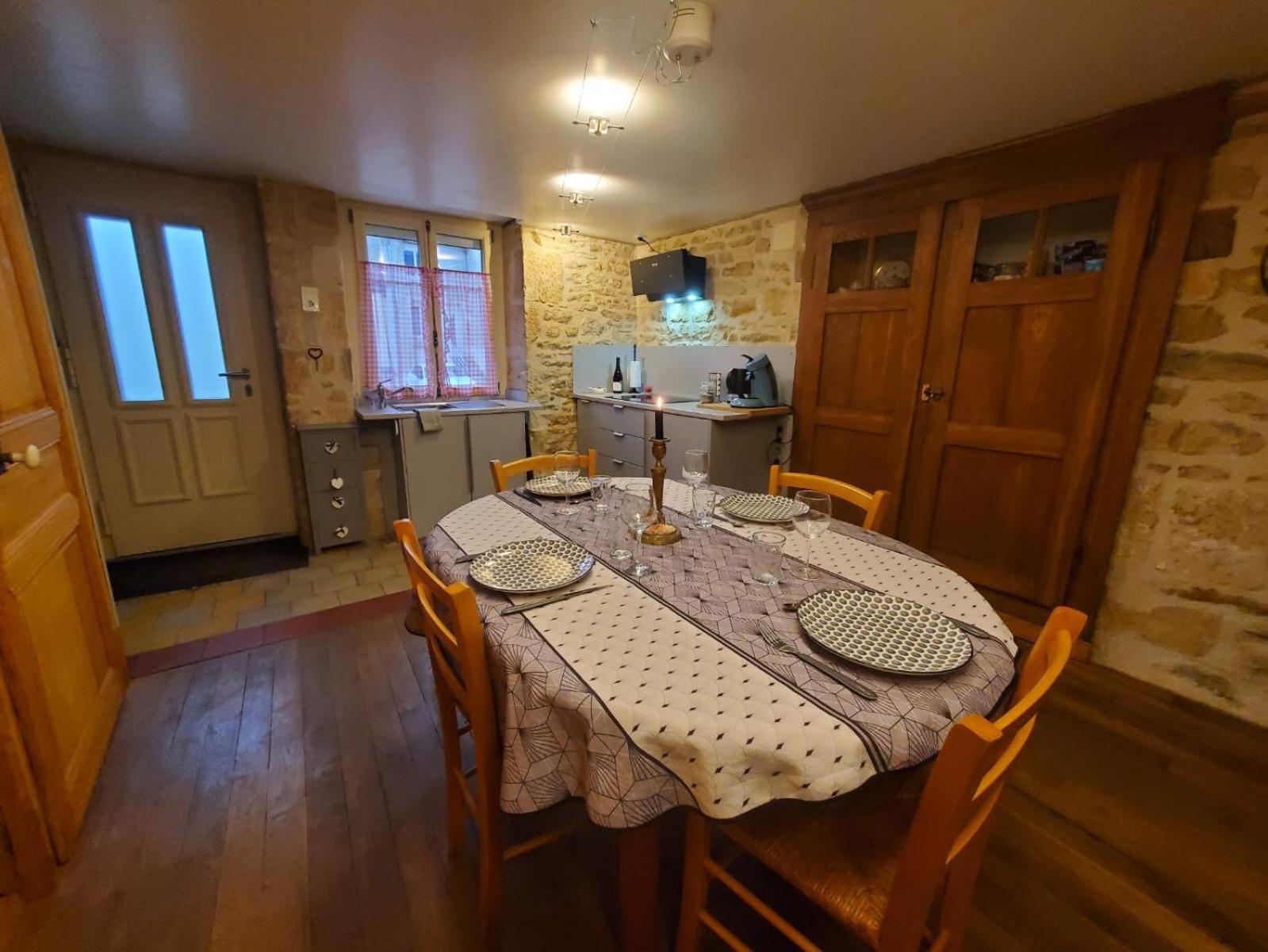 Ferienhaus Chez Emile 2 Avec Jardin Prive